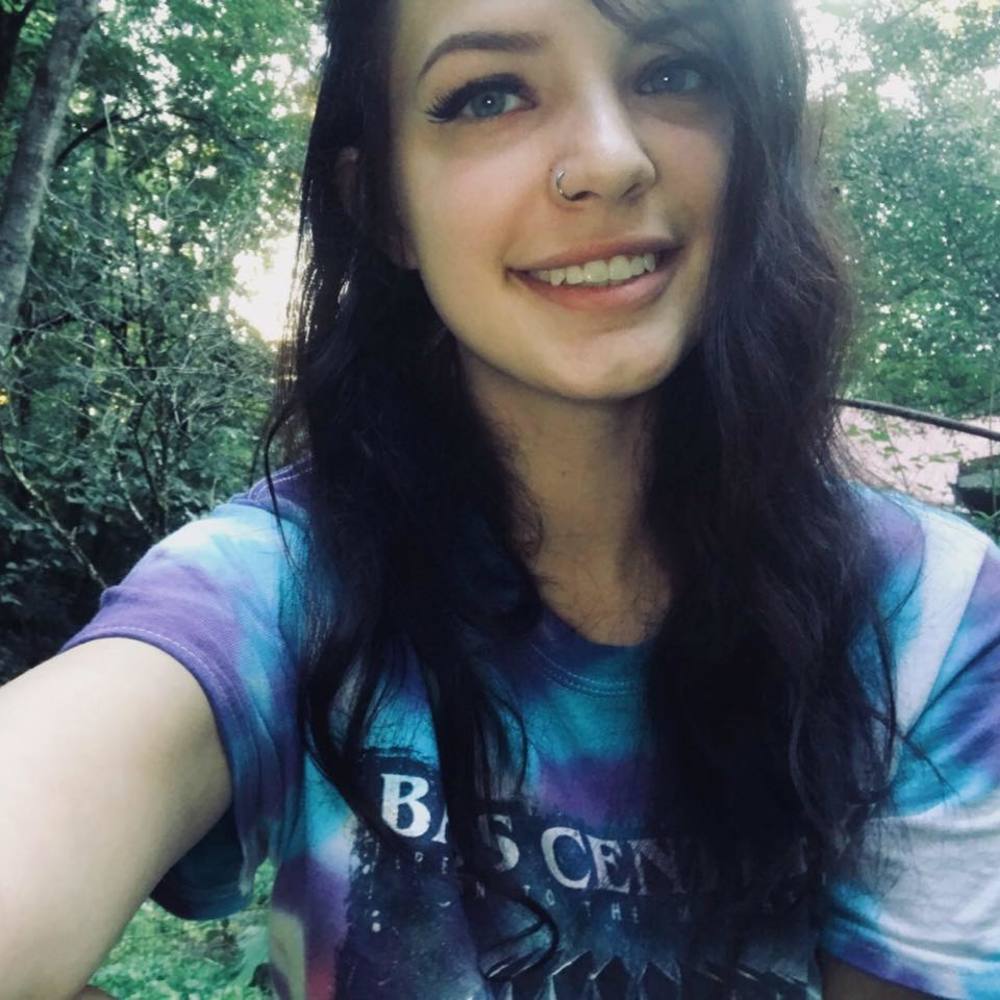 Meet your Posher, Alaina